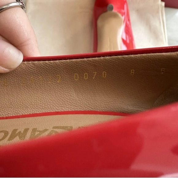Salvatore Ferragamo red leather heels size 8B - Picture 5 of 6